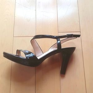 Black patent Made in Italy sandals